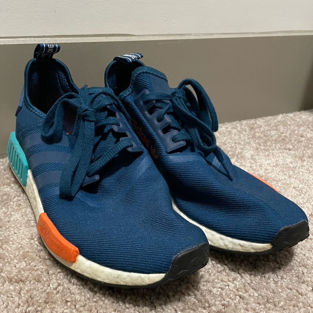 Adidas Boost Tennis shoes